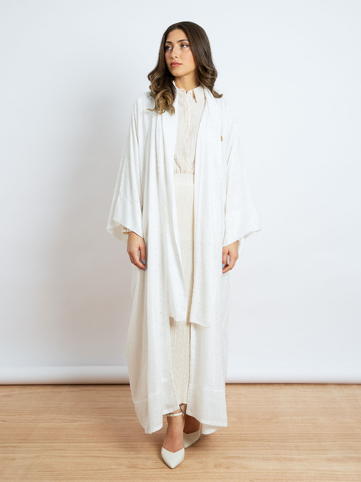 Kaafmeem women clothing wide cut white color long fancy sequin abaya in lightweight fabric for Ramadan nights